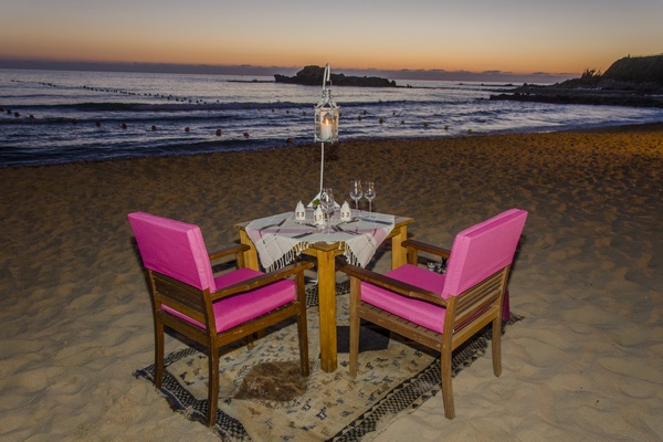 Romantic Dinner at Edde Sands